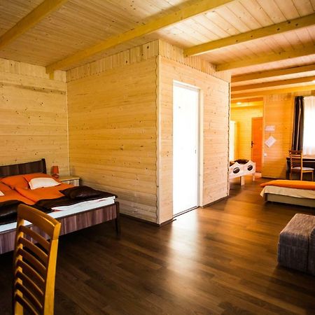 Szatmar Beregi Elmenyliget Aparthotel Fehérgyarmat Εξωτερικό φωτογραφία